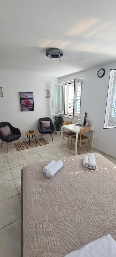 Apartments Matea Studio Apartment Štikovica Екстериор снимка