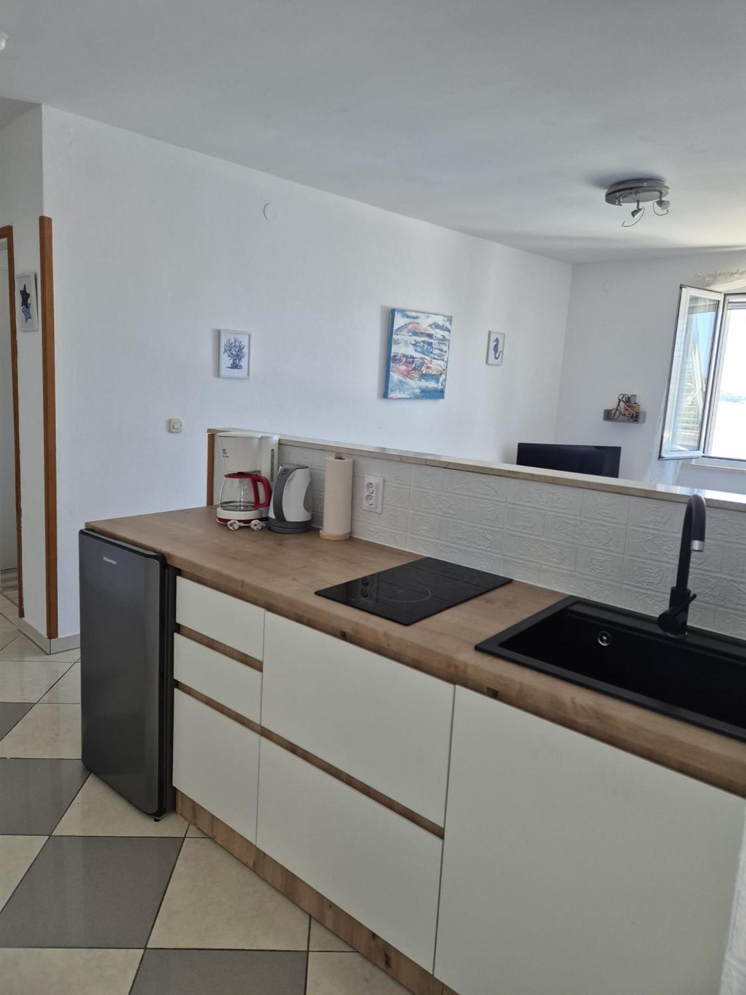 Apartments Matea Studio Apartment Štikovica Екстериор снимка