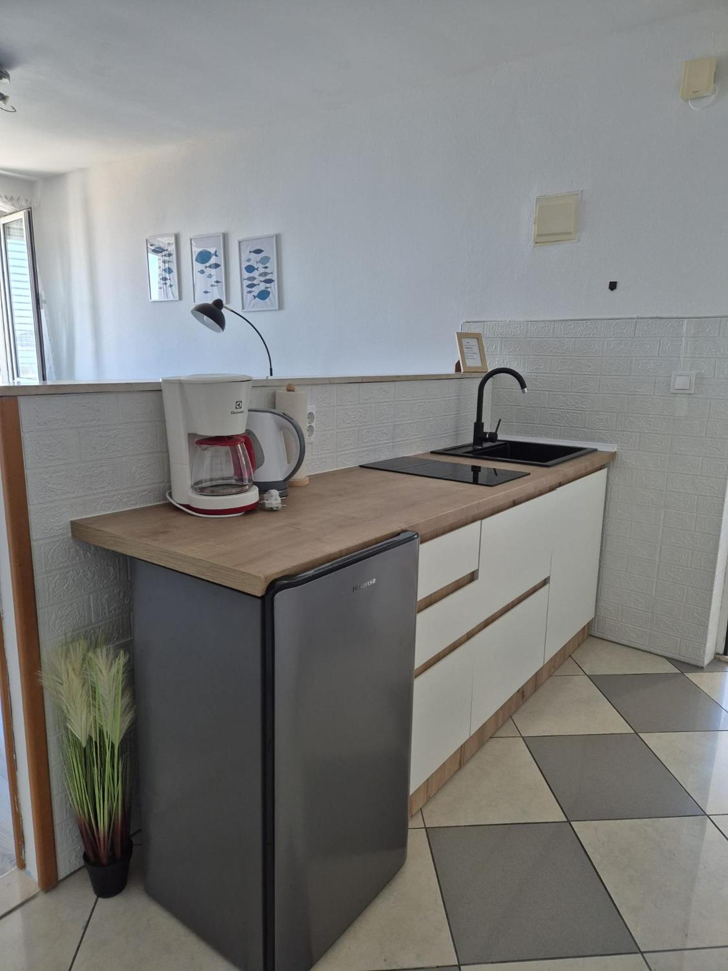 Apartments Matea Studio Apartment Štikovica Екстериор снимка